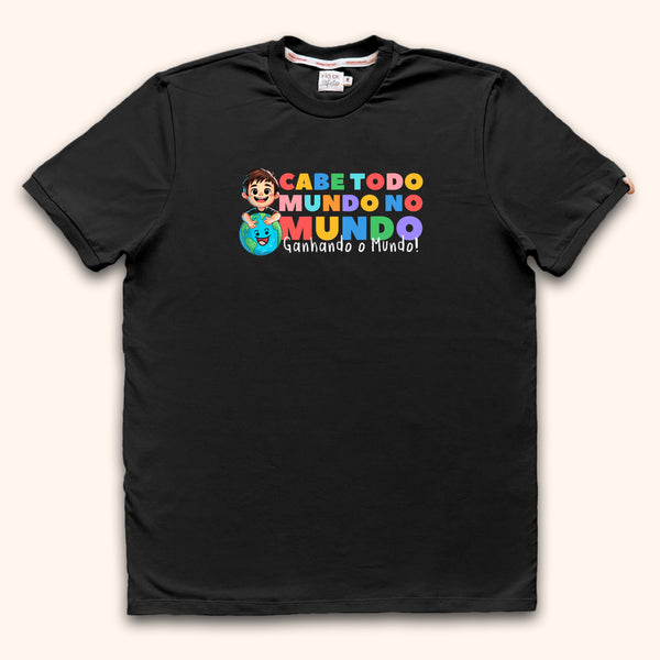 Camisa Adulto - Cabe Todo Mundo no Mundo Ganhando o Mundo