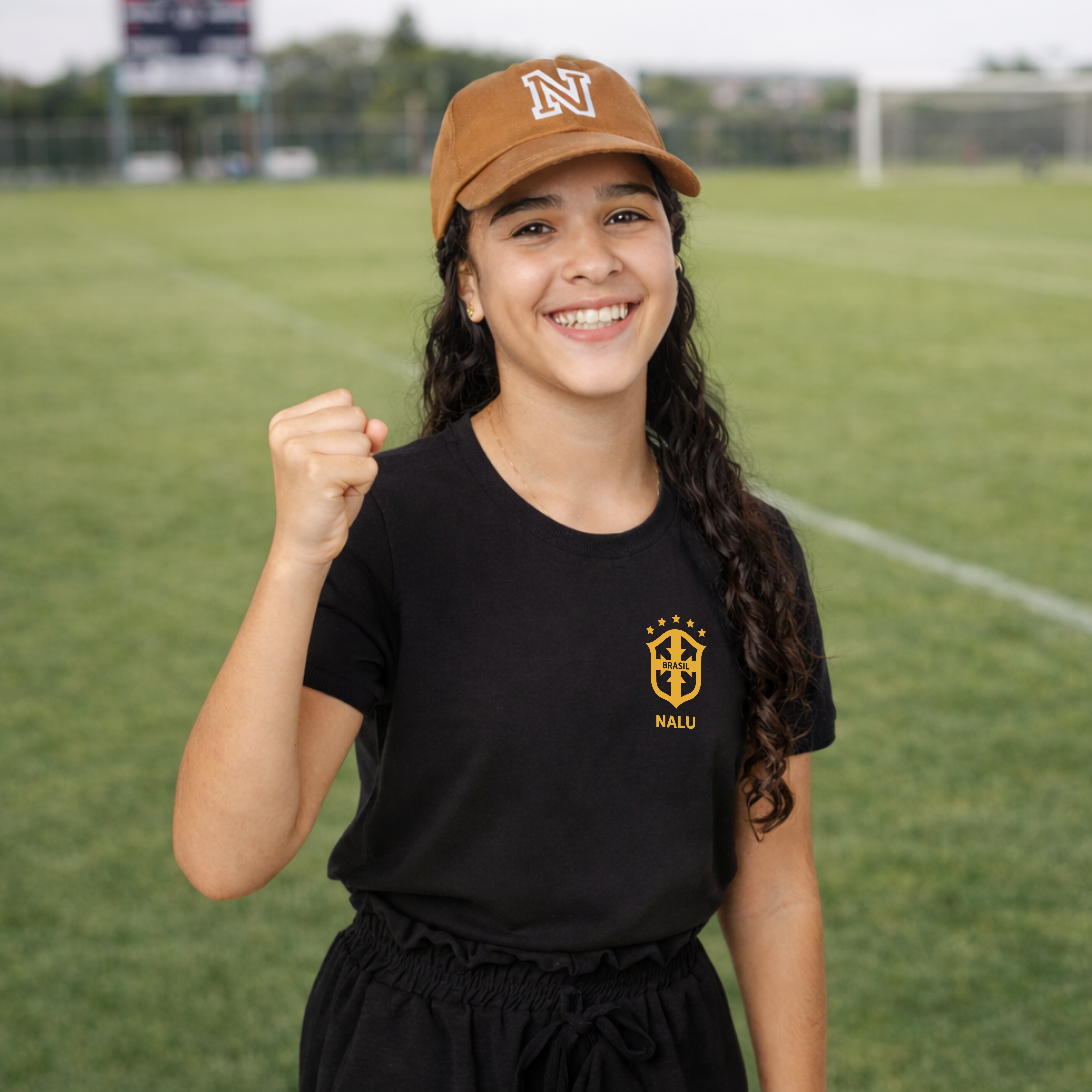 Camisa Baby Look - Brasil Escudo Dourado | Copa do Mundo 2026
