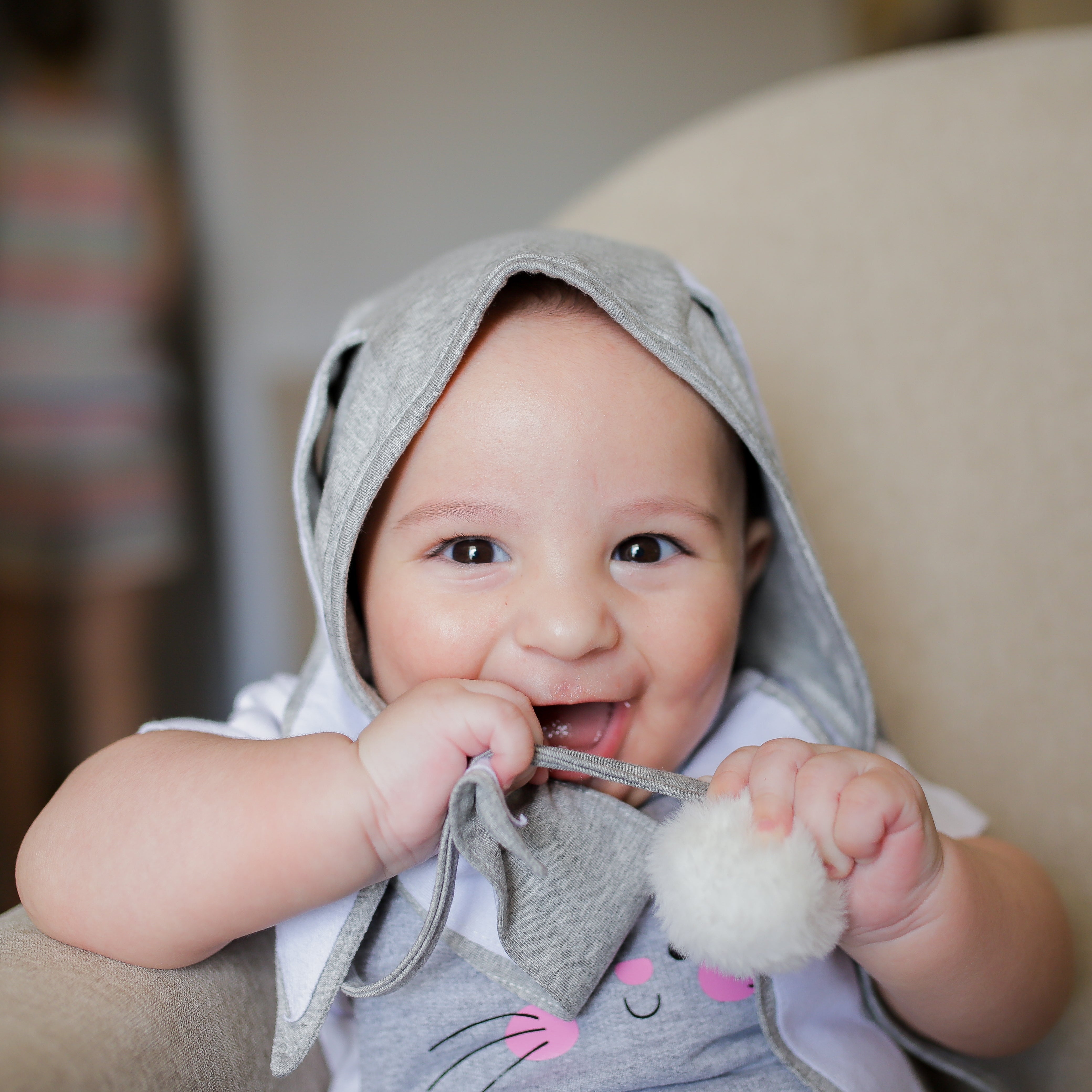 Kit Coelhinho Cinza - Jardineira + Touca