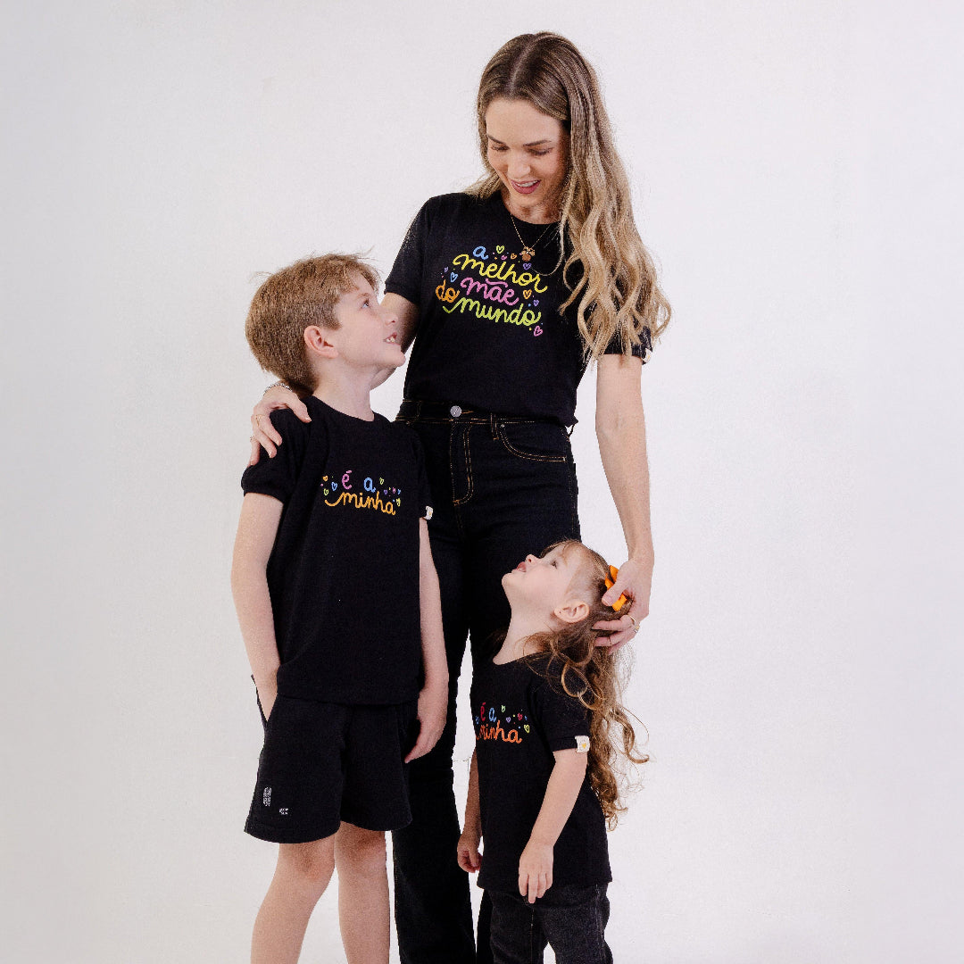 Body Bebê "É a Minha" - (Camisa) A Melhor Mãe/Vovó do Mundo