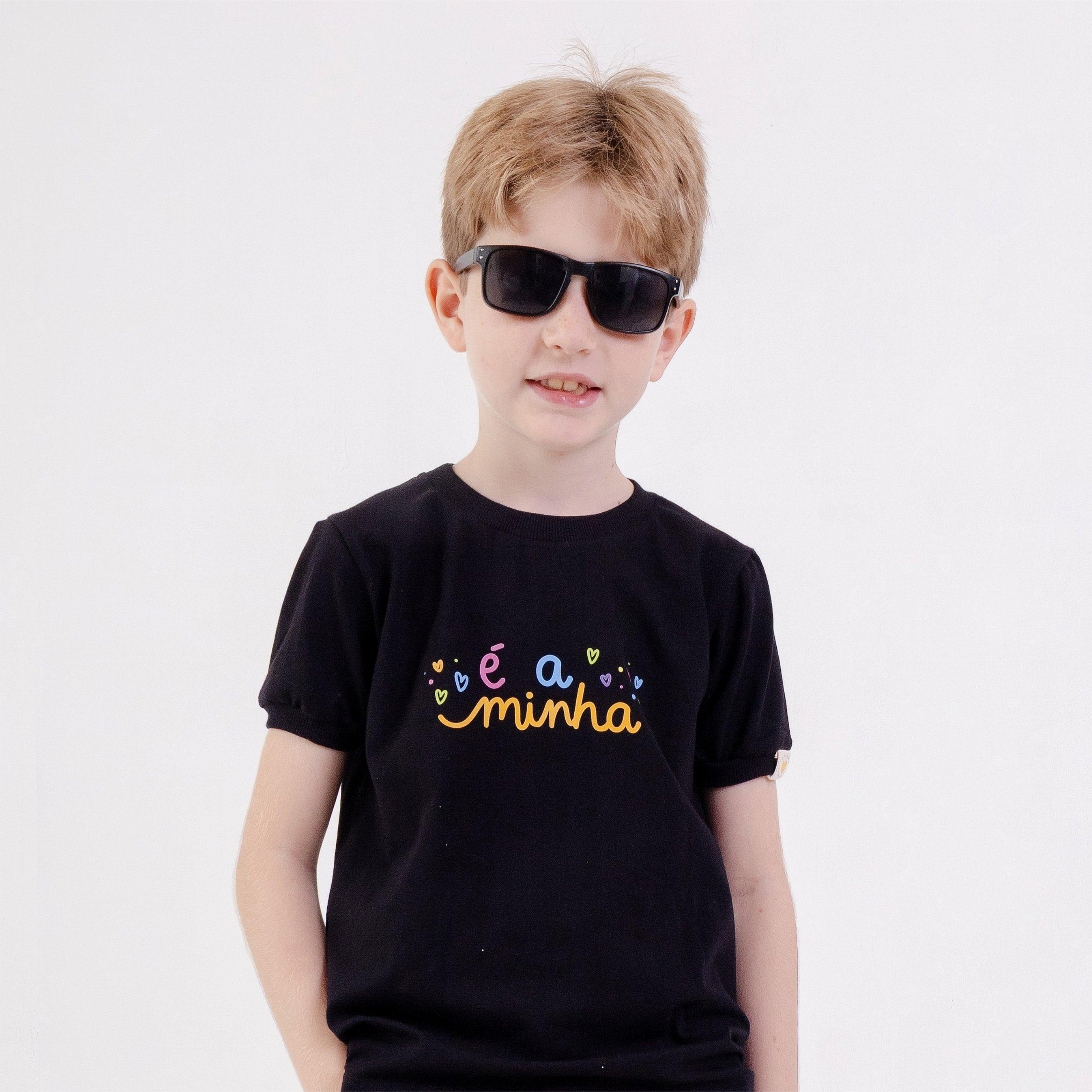 Camisa Infantil "É a Minha" - A Melhor Mãe/Vovó do Mundo