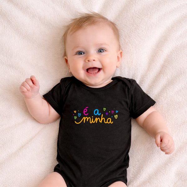 Body Bebê "É a Minha" - (Camisa) A Melhor Mãe/Vovó do Mundo